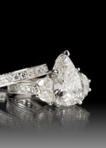 platinum ring with oval diamond